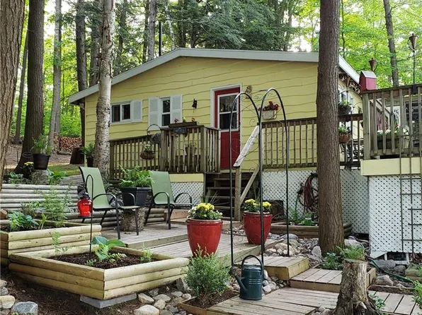 1019 Carls Rd, Muskoka Lakes, ON P0B 1J0