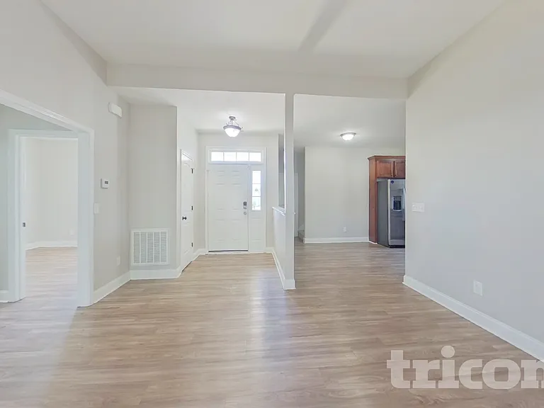 11 Sedge Ct — Photo 2