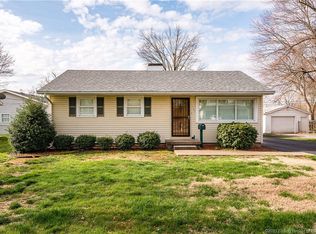 1747 Genung Dr, New Albany, IN 47150