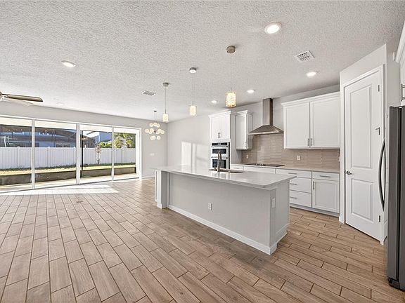 4th image of 5616 ARBORVISTA DR