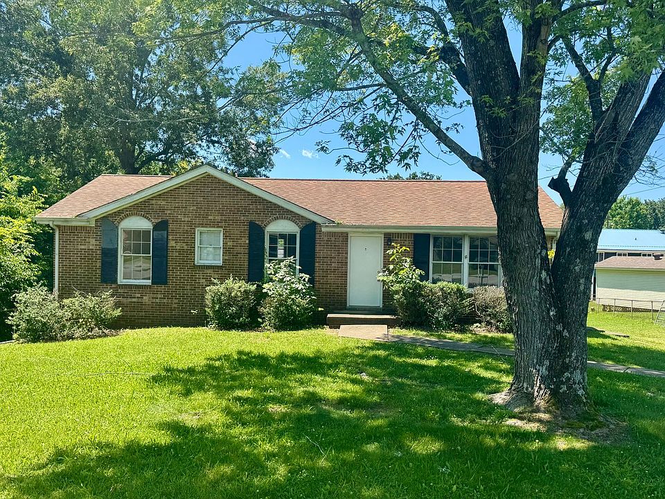 1st image of 288 Stephanie Dr