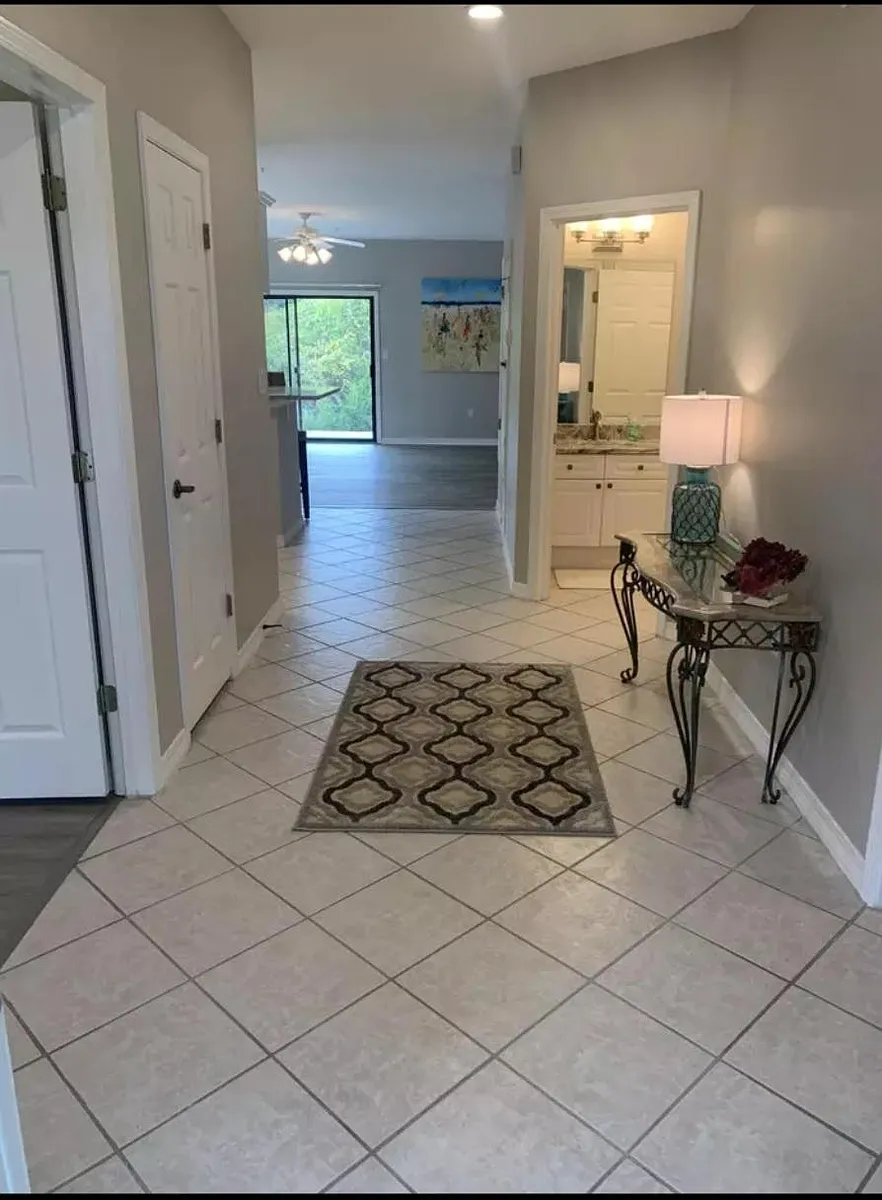 Building Photo - 401 Westlake Ct #1