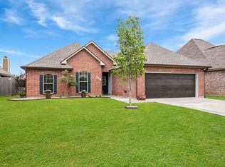 606 Braxton Dr, Youngsville, LA 70592