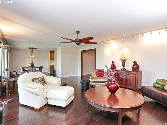 3rd image of 11080 Tanglewood Dr