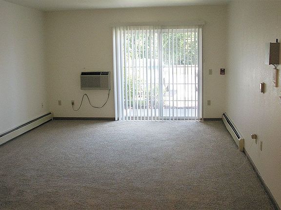 3rd image of 910 S Elgin Ave #91301