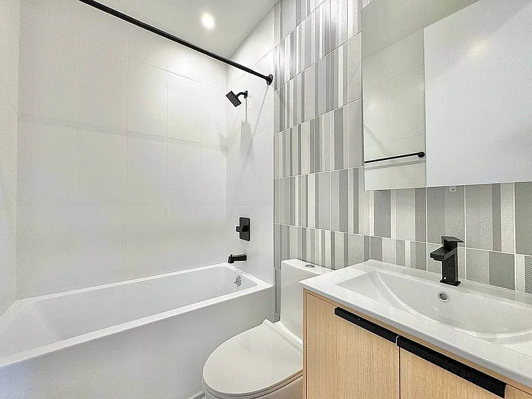 714 5th Ave #3A — Photo 9