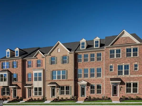6620 Camden St, Middle River, MD 21220