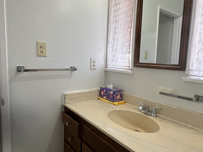 1115 S El Molino St — Photo 22