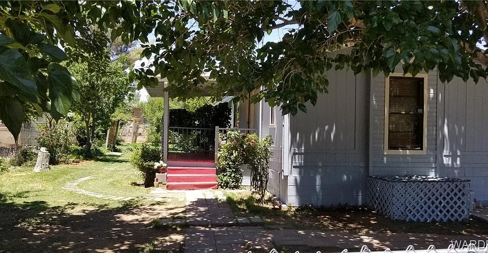 2nd image of 2435 E Potter Ave