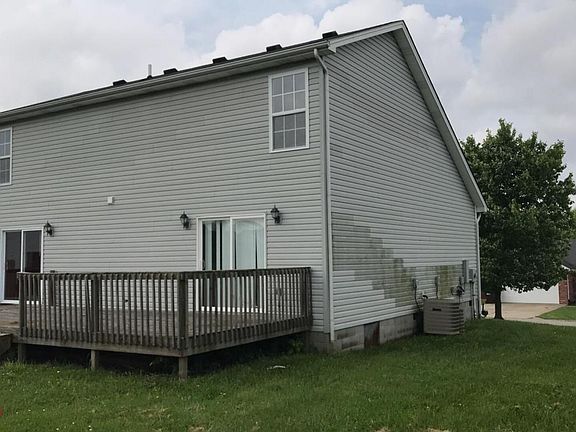 3rd image of 120 Oak Dr