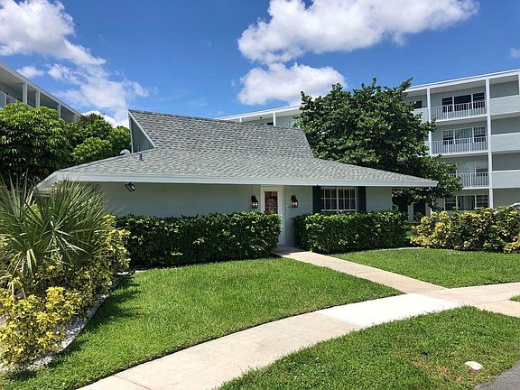 5th image of 2711 Vandiver Dr #206