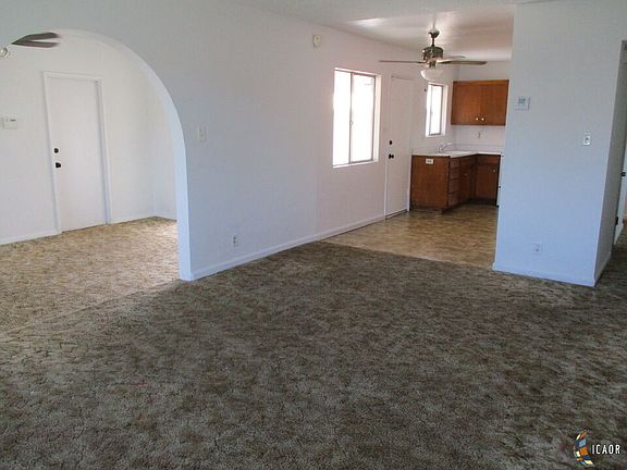 4th image of 1592 Desert Gardens Dr