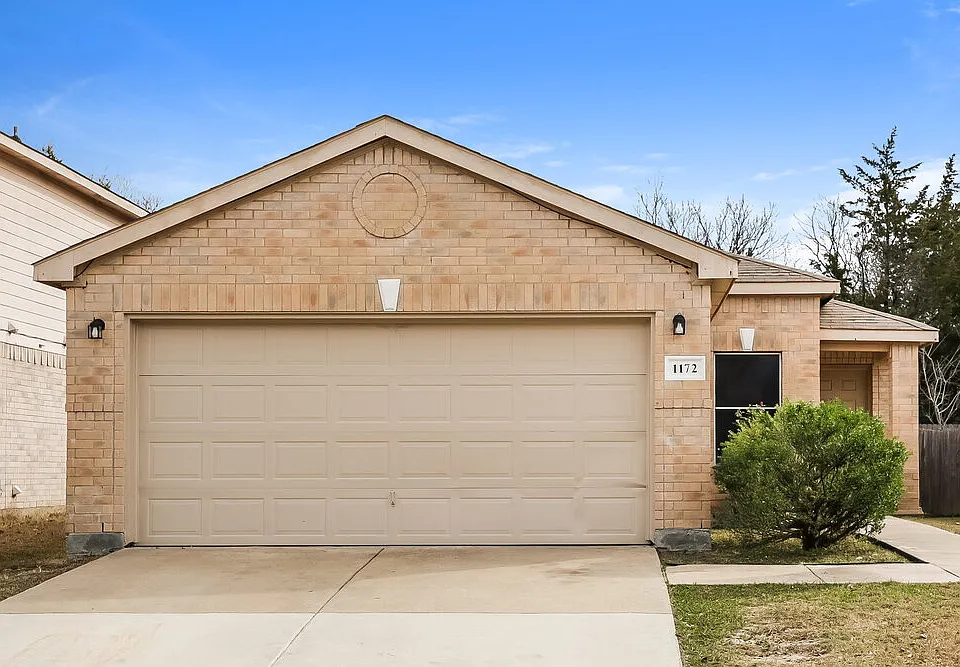 1172 Tomahawk Dr
