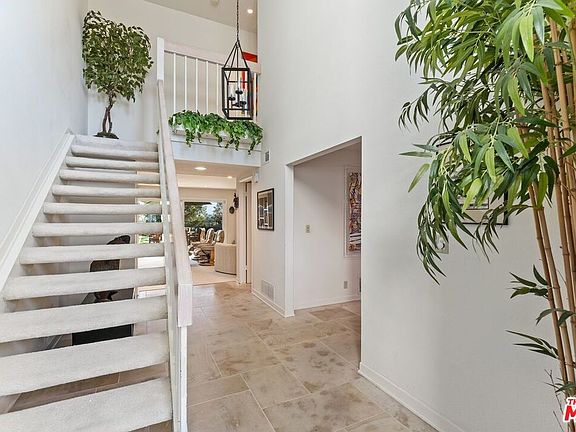 5th image of 2768 Bottlebrush Dr