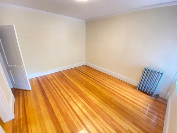 19 Hamilton Rd, Brookline, MA