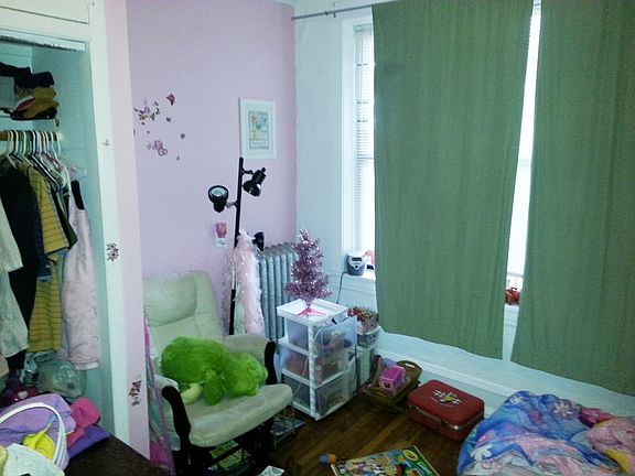 4th image of 3055 W Eastwood Ave APT 1