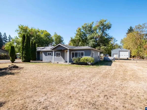 33382 Brewster Rd, Lebanon, OR 97355