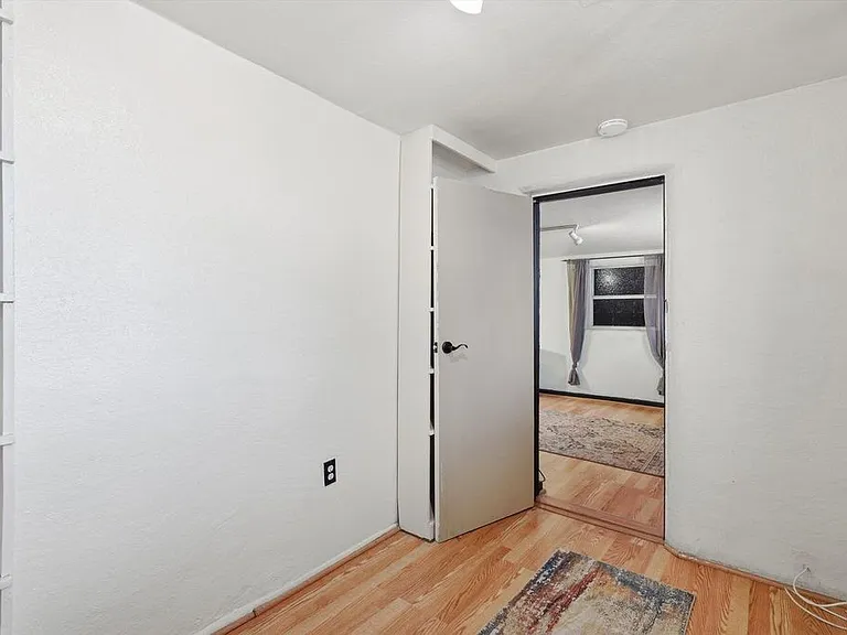 1506 Edith Boulevard Ne Casita #1 — Photo 17