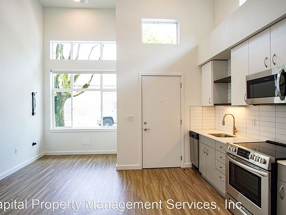 2nd image of 2320 N Vancouver Ave #301