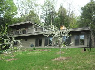 16 Ledge Rd, Hanover, NH 03755