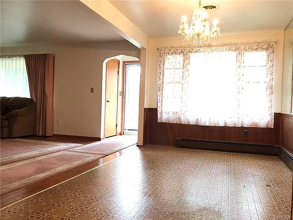 5th image of 177 Hyland Pl