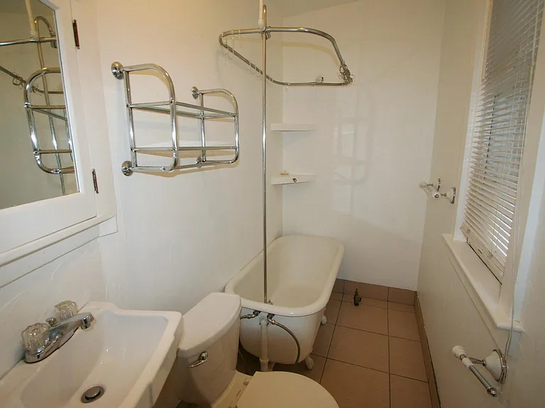 1328 N Corona St #2 — Photo 7