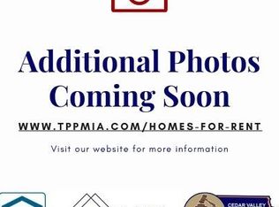 1243 Ravenwood Rd APT 12, Waterloo, IA 50702