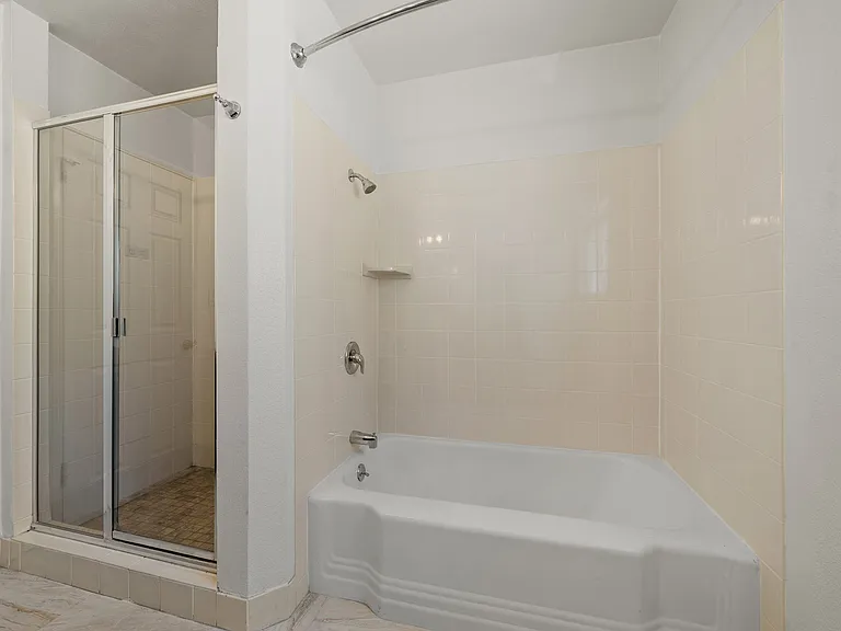 5658 Mary Lane Dr — Photo 21