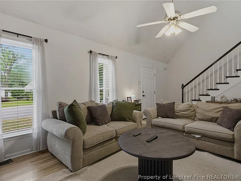 2130 Hull Rd — Photo 8