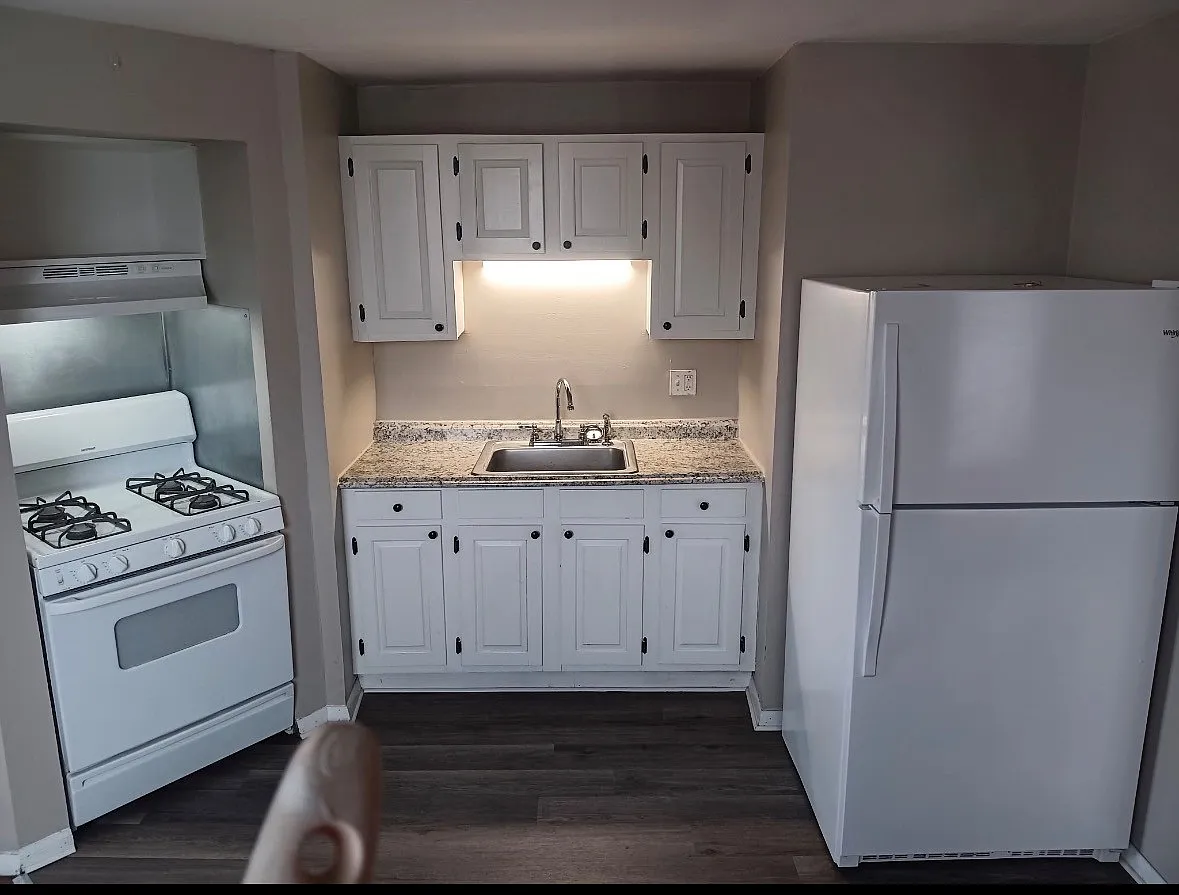 2 bed, $1,450 — Photo 1
