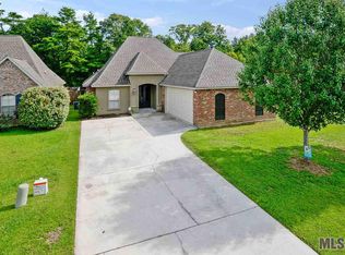 10007 Chanel Dr, Denham Springs, LA 70706
