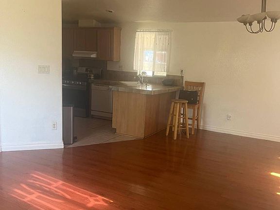 3rd image of 17377 Valley Blvd Space 20