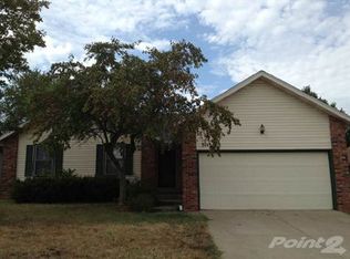 3145 E Lark St, Springfield, MO 65804