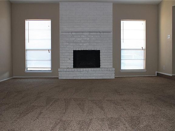 3rd image of 4901 Roberts Dr
