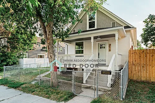 216 10th St S Photo 1