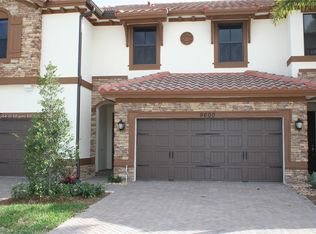 9600 Town Parc Cir N, Pompano Beach, FL 33076
