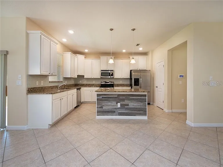 3439 Rodrick Cir — Photo 5