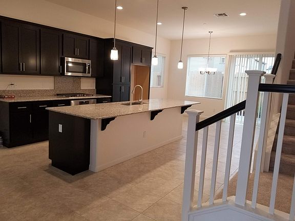 3rd image of 160 Lily Bay Cir