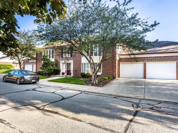 1316 Kings Cove Ct, Indianapolis, IN 46260