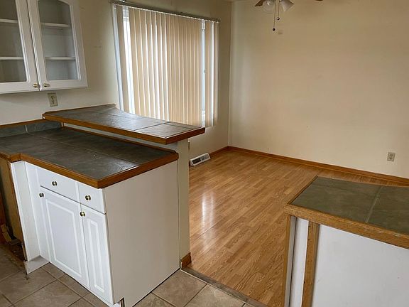 3rd image of 6135 W Nebraska Ave APT 1