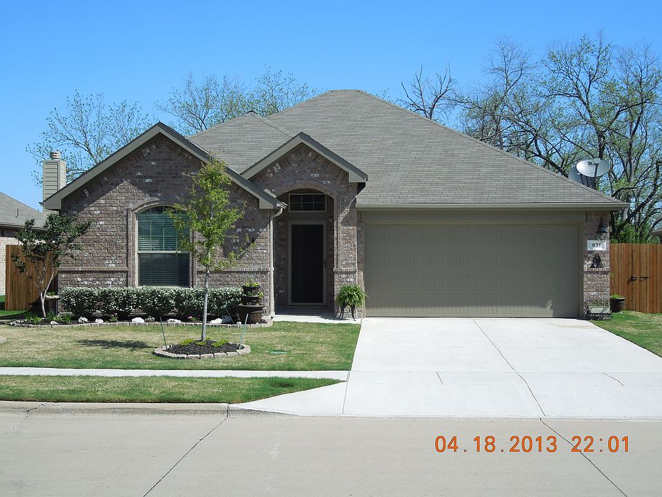 1st image of 931 Crockett Dr