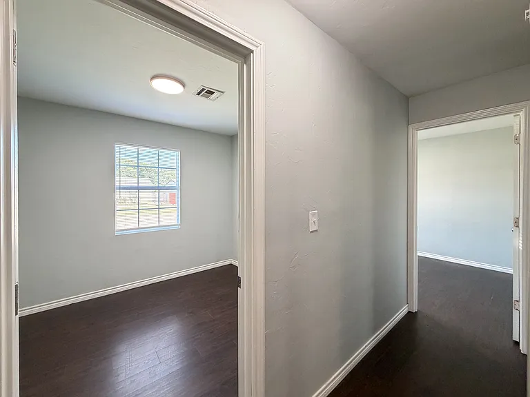 2226 NW 26th St — Photo 12