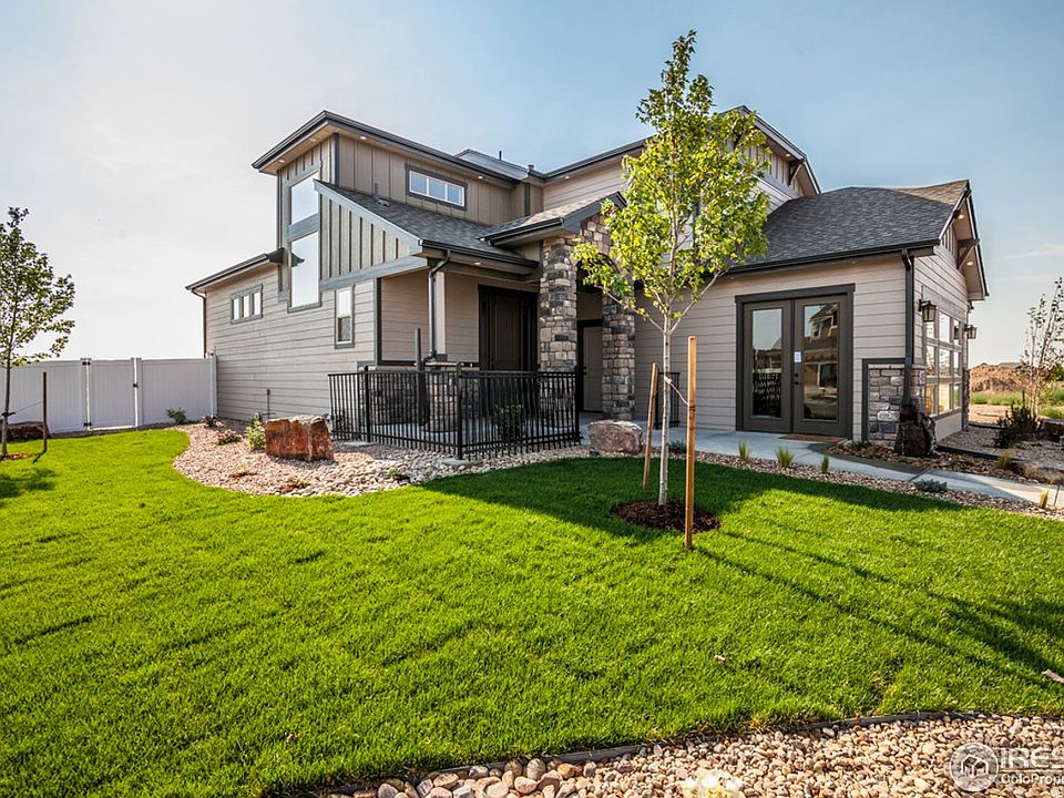 1st image of 415 Vermilion Peak Dr
