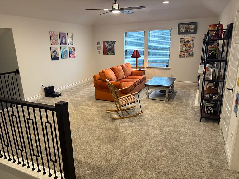 814 Pamplona Ln — Photo 18