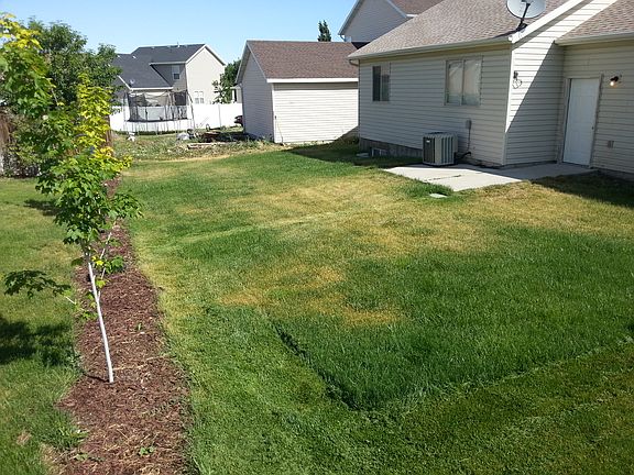 4th image of 327 W Candellaria Dr