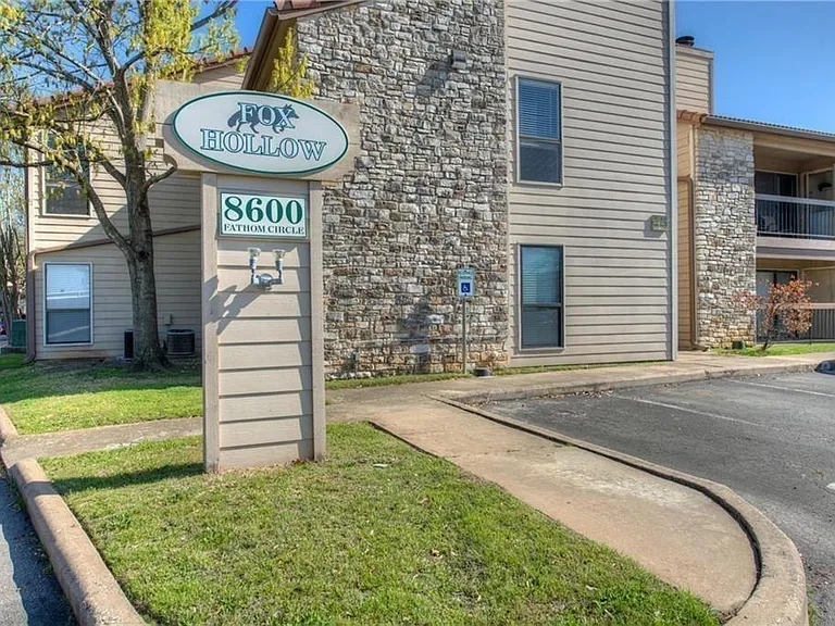 8600 Fathom Cir #1408 — Photo 4