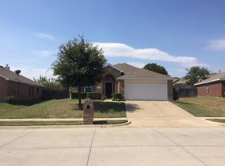 7316 Hogan Dr, Benbrook, TX 76126