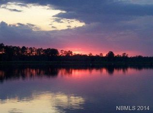 5420 Trade Winds Rd, New Bern, NC 28560