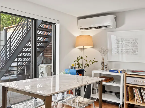 649 De Kalb Avenue image 6 of 29