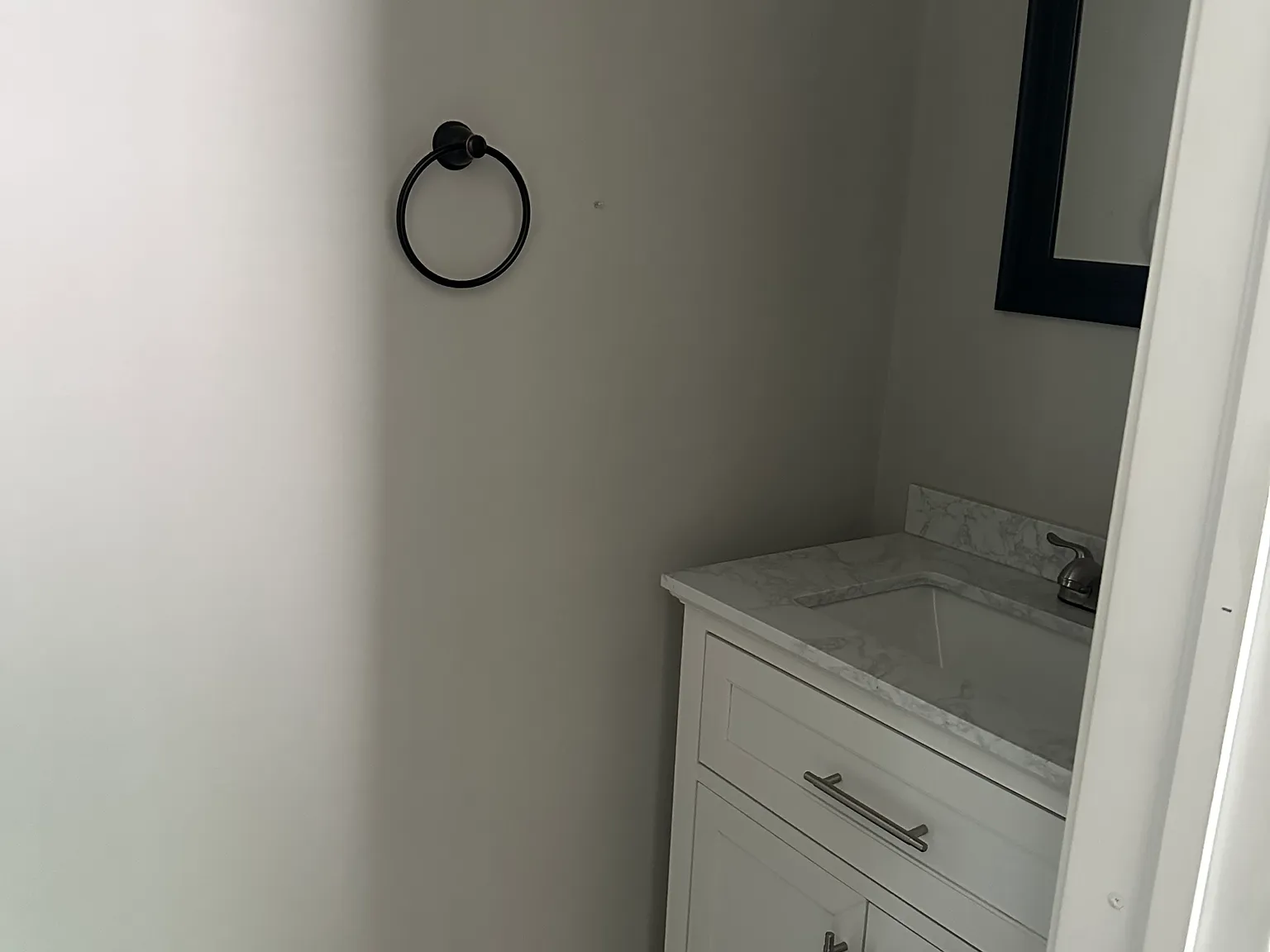 2 bed, 1.5 bath, 1000 sqft, $1,950 — Photo 2